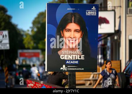 Montreal, Quebec, Kanada. 8. September 2022. Die zweite terminfeste Parlamentswahl in Quebec wird am 3. Oktober 2022 stattfinden, nach mehr als zwei Jahren der COVID-19-Pandemie. (Bild: © Serkan Senturk/ZUMA Press Wire) Stockfoto