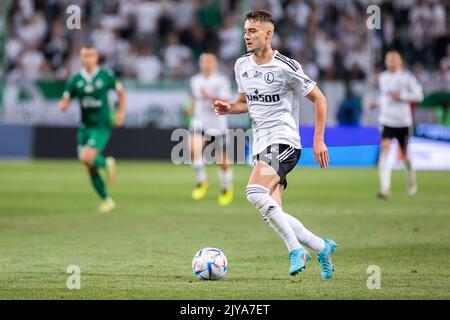 Warschau, Polen. 02. September 2022. Ernest Muci von Legia in Aktion während des polnischen Spiels der PKO Ekstraklasa League zwischen Legia Warszawa und Radomiak Radom im Marschall Jozef Pilsudski Legia Warsaw Municipal Stadium. Endergebnis; Legia Warszawa 1:0 Radomiak Radom. Kredit: SOPA Images Limited/Alamy Live Nachrichten Stockfoto