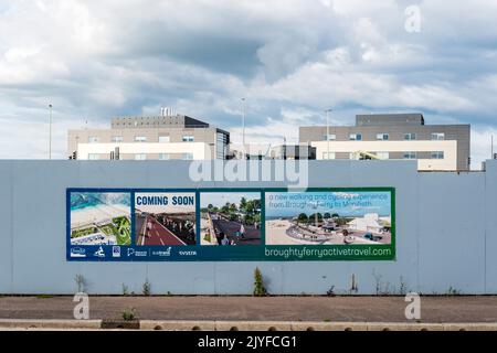 Anmelden Dundee Förderung von Verbesserungen am Abschnitt des NCN-01 Wander- und Radwanderwegs an der Küste von Broughty Ferry nach Monifieth. Stockfoto