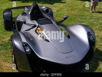 GROSSE POINTE SHORES, MI/USA - 19. JUNI 2022: A BAC Mono R racecar, EyesOn Design Car Show, near Detroit, Michigan. Stockfoto