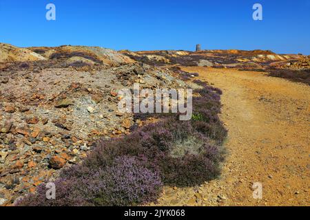 Copper Mountain oder Parys Mountain in der Nähe von Amlwch, Anglesey, Wales, Großbritannien. Stockfoto