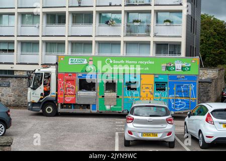 Totnes, South Devon, Großbritannien. 25.. Juli 2022. Ein South Hams-Recycling-Lastwagen in Totnes. Quelle: Maureen McLean/Alamy Stockfoto