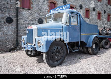 John Jameson & Son Scammell Oldtimer vor der alten Jameson Brennerei Stockfoto