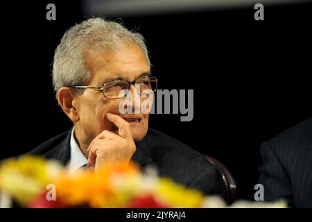 Dhaka, Bangladesch - 28. Dezember 2011: Amartya Kumar Sen, der Gewinner des Nobelpreis für Wirtschaftswissenschaften, ist ein indischer Bengali. Er kam nach Banglad Stockfoto