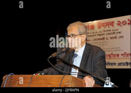 Dhaka, Bangladesch - 28. Dezember 2011: Amartya Kumar Sen, der Gewinner des Nobelpreis für Wirtschaftswissenschaften, ist ein indischer Bengali. Er kam nach Banglad Stockfoto