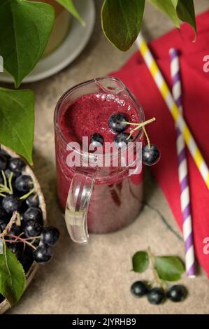 Smoothie Black Chokeberry Beeren Aronia Melanocarpa Stockfoto
