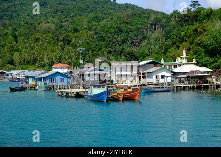 Indonesien Anambas-Inseln - Terempa Fischerdorf Siantan-Insel Stockfoto