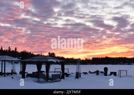 Winteruntergang Am Kalten Tag Stockfoto