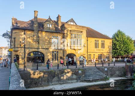 JD Wetherspoon The King's Head Inn, Bridge Street, Salisbury, Wiltshire, England, Vereinigtes Königreich Stockfoto