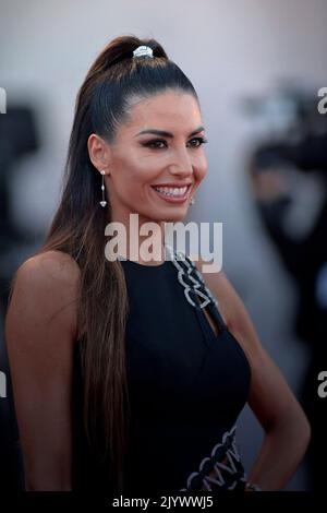 Venedig, Italien. 07. September 2022. VENEDIG, ITALIEN - 07. SEPTEMBER:Elisabetta Gregoraci nimmt am roten Teppich „The Son“ des Internationalen Filmfestivals Venedig 79. am 07. September 2022 in Venedig, Italien, Teil. Kredit: dpa/Alamy Live Nachrichten Stockfoto