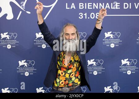 Lido Di Venezia, Italien. 08. September 2022. Warren Ellis nimmt am 08. September 2022 in Venedig, Italien, an der Fotozelle für „Blonde“ beim Internationalen Filmfestival von Venedig 79. Teil. © Foto: Cinzia Camela. Kredit: Unabhängige Fotoagentur/Alamy Live Nachrichten Stockfoto