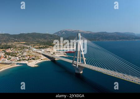 Kabelbrücke von Rio - Antirio. Stockfoto