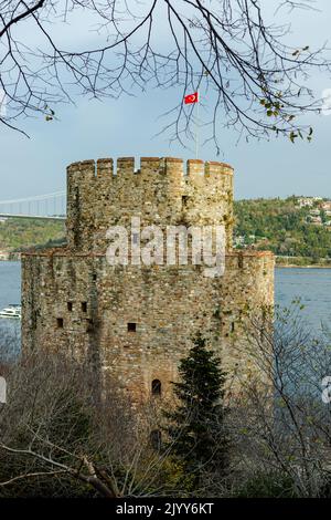 Festung Rumeli in Istanbul, Türkei. Rumelihisari. Die Burg Rumeli Hisari Bogazkesen ist eine mittelalterliche Festung in Istanbul, Türkei. Stockfoto