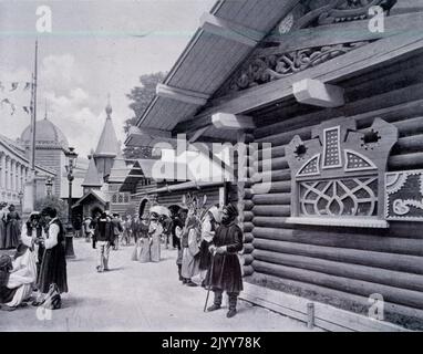 Ausstellung Universelle (Weltausstellung) Paris, 1900; Schwarz-Weiß-Fotografie einer Straßenszene im russischen Dorf. Stockfoto