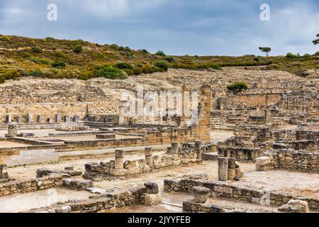 Antike Stadt Kameiros auf der griechischen Insel Rhodos im Dodekanisos Archipel. Altes Kamiros, archäologische Stätte. Archäologische Stätte alten K Stockfoto