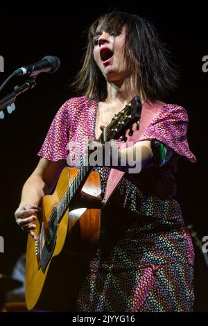 Mailand, Italien. 08. September 2022. Die italienische Singer-Songwriterin Carmen Consoli tritt während eines Konzerts in Carroponte live auf (Foto: Mairo Cinquetti/SOPA Images/Sipa USA) Quelle: SIPA USA/Alamy Live News Stockfoto