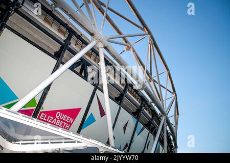 London, England, 8.. September 2022. Allgemeiner Blick aus dem Boden am Tag des Verstarb Königin Elizabeth II. Vor dem Spiel der UEFA Europa Conference League im Londoner Stadion. Bildnachweis sollte lauten: Kieran Cleeves / Sportimage Stockfoto