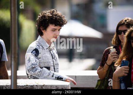 Der australische Schauspieler Zen McGrath verlässt die Fotozelle „The Son“ beim Internationalen Filmfestival Venedig 79. am 07. September 2022 in Venedig, Italien. ©Foto: Cinzia Camela. Stockfoto