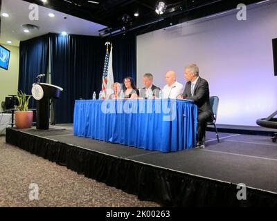 Podiumsdiskussion in der HUD-Zentrale zu internationalen Modellen zur Beendigung der Obdachlosigkeit von Jugendlichen. Stockfoto