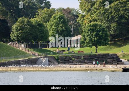 Großes Hotel mit weitläufigen Gärten an der Südküste des Lake Erie zwischen Rocky River und Cleveland. Stockfoto