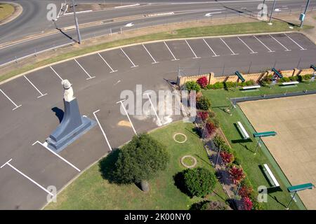 Luftaufnahme der Bert Hinkler Memorial Statue auf der Quay Street Bundaberg Queensland Australia Stockfoto