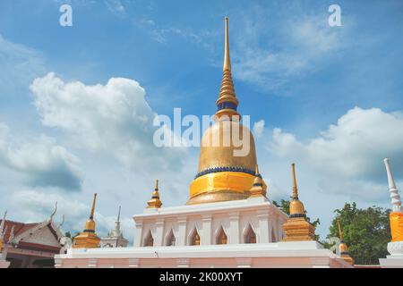 Phra That Sawi ist eines der Reiseziele in Wat Phra That Sawi Chumphon Provinz, Thailand. Stockfoto