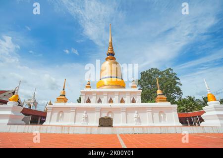 Phra That Sawi ist eines der Reiseziele in Wat Phra That Sawi Chumphon Provinz, Thailand. Stockfoto