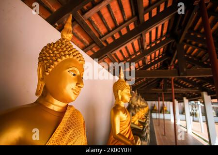 Phra That Sawi ist eines der Reiseziele in Wat Phra That Sawi Chumphon Provinz, Thailand. Stockfoto