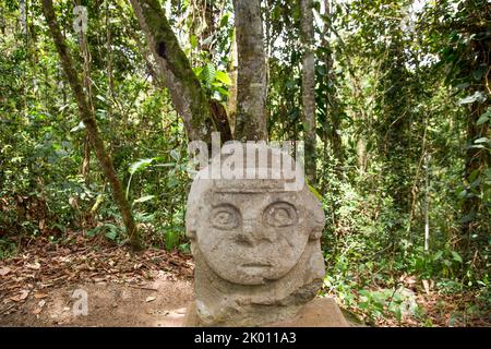 Kolumbien, San Agustin, der Wald der Statuen oder Bosque de las Estatuas im Parque Arqueologico de San Agustin oder der Archäologische Park San Agustin Stockfoto