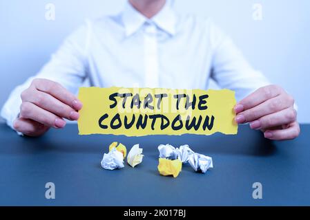 Handschriftschild Starten Sie den Countdown. Business Showcase Sequenz der Rückwärtszählung zur Einstellung des Timers Stockfoto