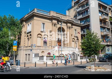 Belgrad, Serbien - 25. Juli 2022: Das Nikola Tesla Museum ist ein Wissenschaftsmuseum im Zentrum von Belgrad, Serbien Stockfoto