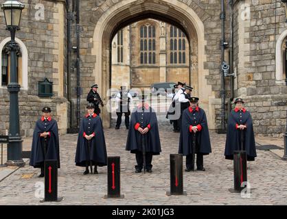 Windsor, Großbritannien. 09. September 2022. 9.. September 2022. London, Großbritannien. Schloss Windsor nach der Bekanntgabe des Todes Ihrer Majestät der Königin. Quelle: Doug Peters/Alamy Live News Stockfoto