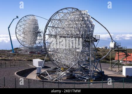 Reverse-Side-Spiegelteleskop auf dem Berggipfel La Palma, Kanarische Inseln Spanien Stockfoto