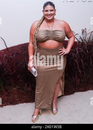 New York City, Usa. 08. September 2022. MANHATTAN, NEW YORK CITY, NEW YORK, USA - 08. SEPTEMBER: Remi Bader kommt an der REVOLVE Gallery NYFW (New York Fashion Week) 2022 Präsentation VIP Opening Event in den Shops at Hudson Yards am 8. September 2022 in Manhattan, New York City, New York, USA. (Foto von Christian Lora/Image Press Agency) Quelle: Image Press Agency/Alamy Live News Stockfoto