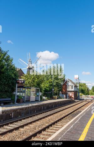 Heckington Bahnhof und Windmühle, Heckington Lincolnshire 2022 Stockfoto