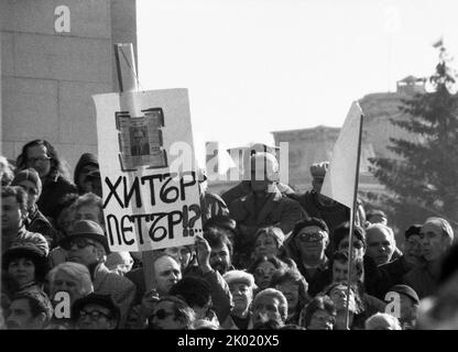 Kundgebung unabhängiger Orgonisationen, St. Alexander Newski Sq., Sofia, Bulgarien. Die erste Kundgebung der Opposition seit dem Putsch am 10. November 1989. Stockfoto