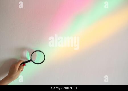 Vergrößerungsglas Forschung Entdeckung Untersuchung Stockfoto