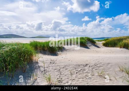 Sanddünen am Strand von Luskentire Sands auf der Isle of Harris, Schottland, Großbritannien Stockfoto