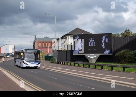 Glasgow, Schottland, Großbritannien. 9.. September 2022. Eine Hommage an Ihre Majestät Königin Elizabeth II., die am 8.. September 2022 im Alter von 96 Jahren starb. Kredit: Skully/Alamy Live Nachrichten Stockfoto