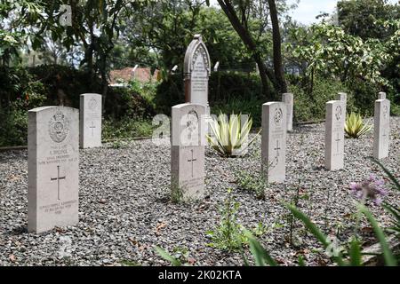 Nakuru, Rift Valley, Kenia. 9. September 2022. Ein Blick auf die Grabsteine der Commonwealth war Graves for World war I and World war II auf dem Nakuru North Cemetery. Nach Angaben der Commonwealth war Graves Commission enthält der Nakuru North Cemetery 27 Commonwealth-Begräbnisse aus dem Ersten Weltkrieg und 45 aus dem Zweiten Weltkrieg. Während des Zweiten Weltkriegs diente Königin Elizabeth, damals Prinzessin, im Hilfsdienst der Frauen, dem Frauenzweig der britischen Armee. (Bild: © James Wakibia/SOPA Images via ZUMA Press Wire) Stockfoto