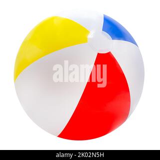 Beach Ball isoliert auf weißem Hintergrund mit rot, gelb, blau und weiß.mit Clipping Pfad Stockfoto