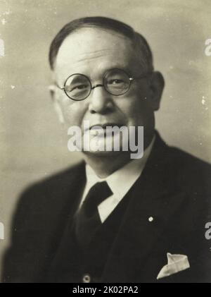 Mamoru Shigemitsu (1887 - 1957) japanischer Diplomat und Politiker, der am Ende des Zweiten Weltkriegs als japanischer Außenminister und später als stellvertretender Premierminister Japans fungierte. Stockfoto