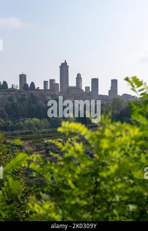 Türme von San Gimignano, auch Manhattan des Mittelalters genannt, seit 1990 UNESCO Weltkulturerbe, San Gimignano, Toskana, Italien Stockfoto