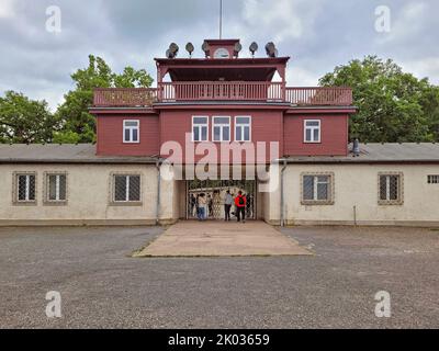 Torgebäude, KZ-Gedenkstätte Buchenwald auf dem Ettersberg bei Weimar, Thüringen, Deutschland Stockfoto