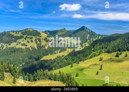 Österreich, Tirol, Kaiserwinkl, Rettenschöss, Feistenau, Wandspitz, Roßalpenkopf und Geigelstein, Blick vom Wandberg Stockfoto