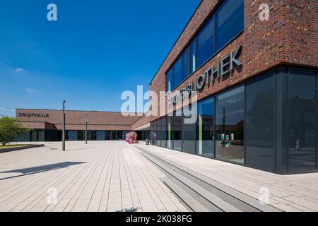 Deutschland, Ahaus, Westmuensterland, Münsterland, Westfalen, Nordrhein-Westfalen, Rathaus und Stadtbibliothek Stockfoto
