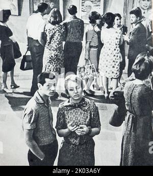 Besucher des Palastes der Facetten im Moskauer Kreml, der berühmten Tretjakow-Galerie, des Historischen Museums in Moskau, Tausende von Museen, Ausstellungen für die breite Öffentlichkeit. Stockfoto