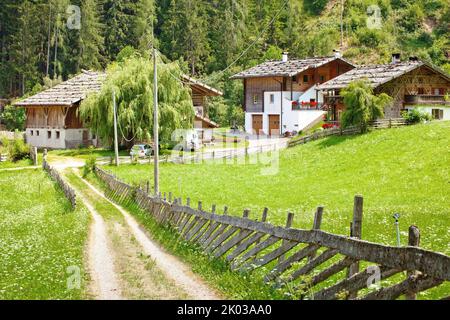 Berghof im Südtiroler Ultental, Stockfoto