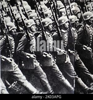 Hitlers Schlag gegen die Sowjetunion war plötzlich, deutsche Truppen dringen nach Russland vor. Zweiter Weltkrieg 1941 Stockfoto