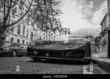 Ein Lamborghini parkte in einer Londion Straße Stockfoto